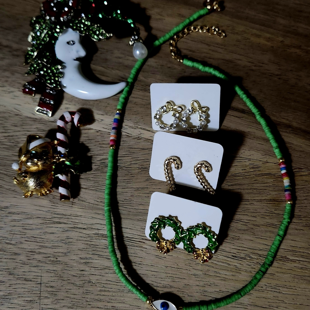 Festive Jewelry Bundle (6 Pieces) (Vintage-Modern) - Picture 1 of 3